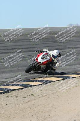 media/Oct-13-2025-Moto Forza (Mon) [[a66d839500]]/2-A Group/Session 2 (Bowl)/